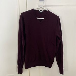 Uniqlo wool v-neck sweater